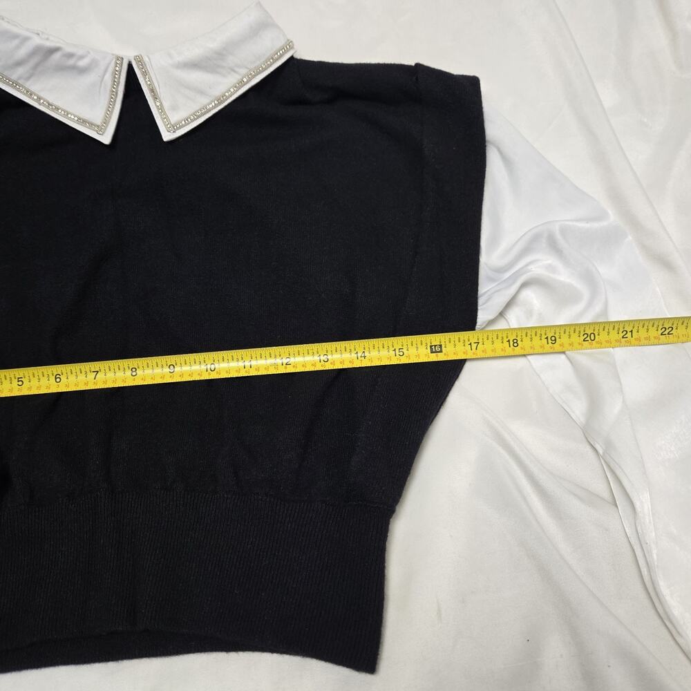 On 12th Young Ladies Sweater Shirt Size Medium Black White - Picture 9 of 10